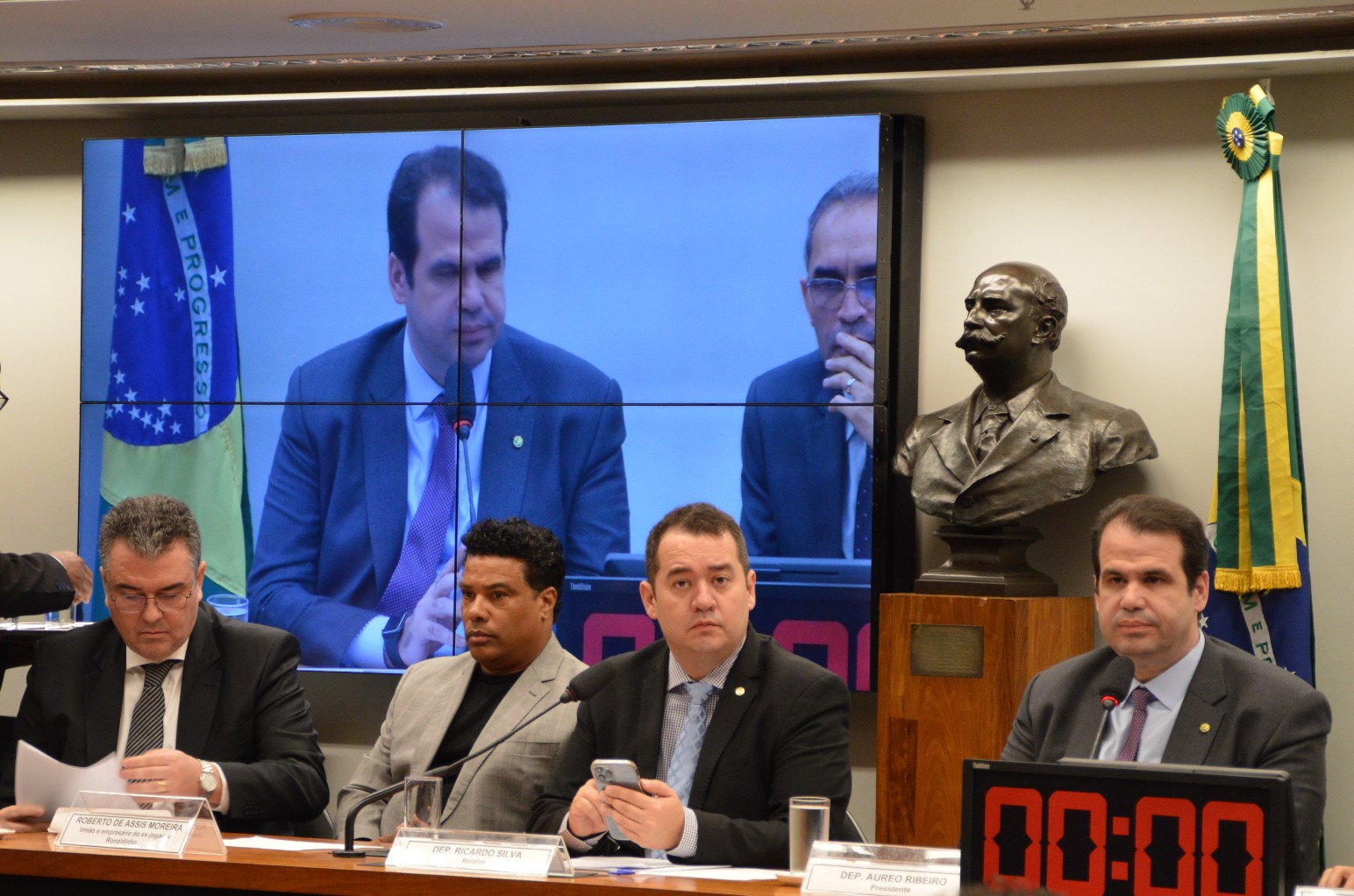 Irmão de Ronaldinho Gaúcho e investidor da Trust falam à CPI das Pirâmides  Financeiras - Solidariedade