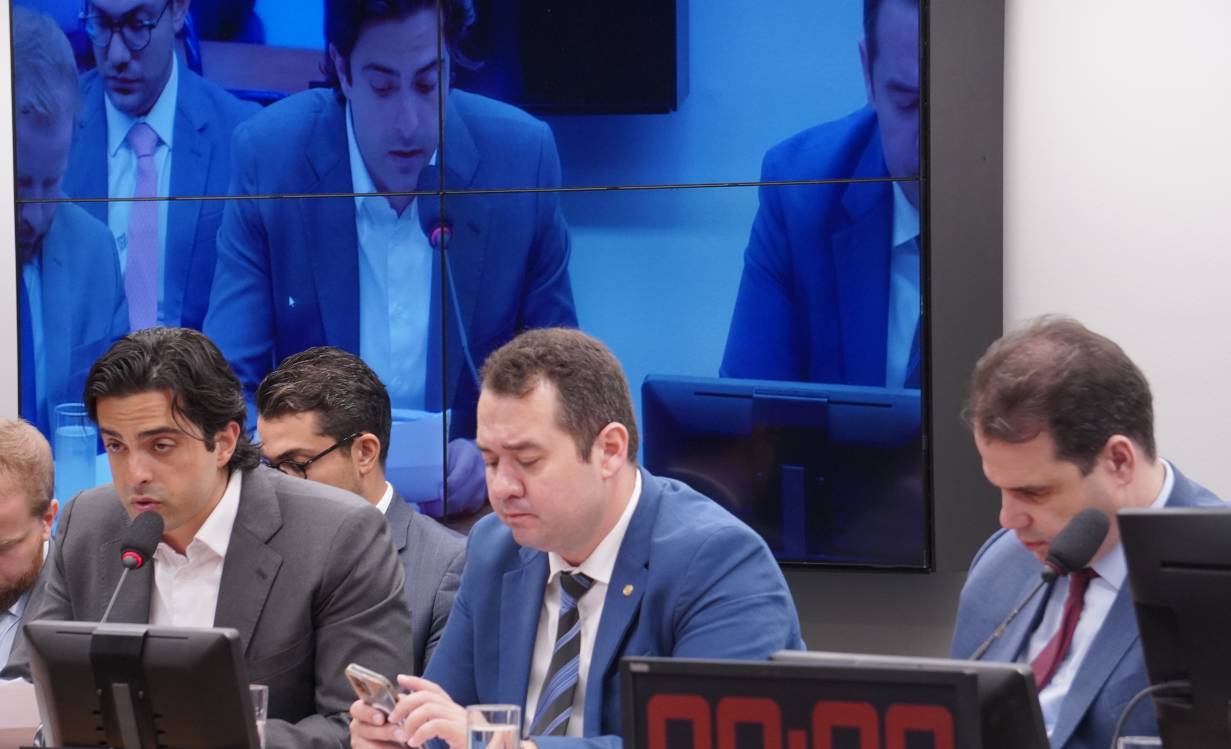 Representantes da Booking, da Hurb e da Binance depõem na CPI das Pirâmides  Financeiras - Solidariedade