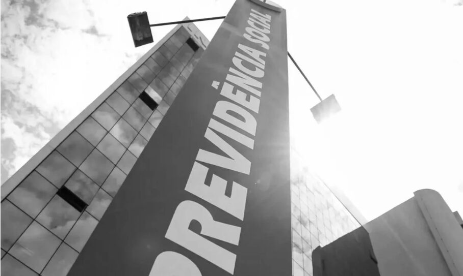 O roubo aos aposentados e o colapso moral da gestão pública no Brasil