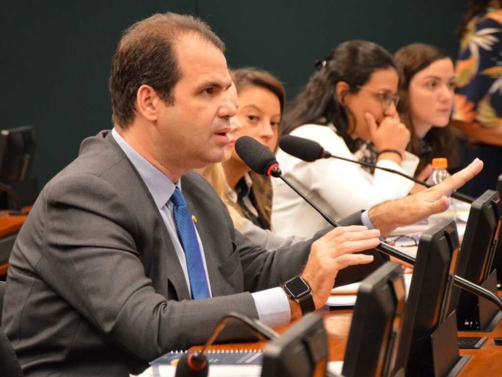 Projeto de Aureo facilita a aquisição da casa própria por jovens vindos de programa de acolhimento familiar ou institucional