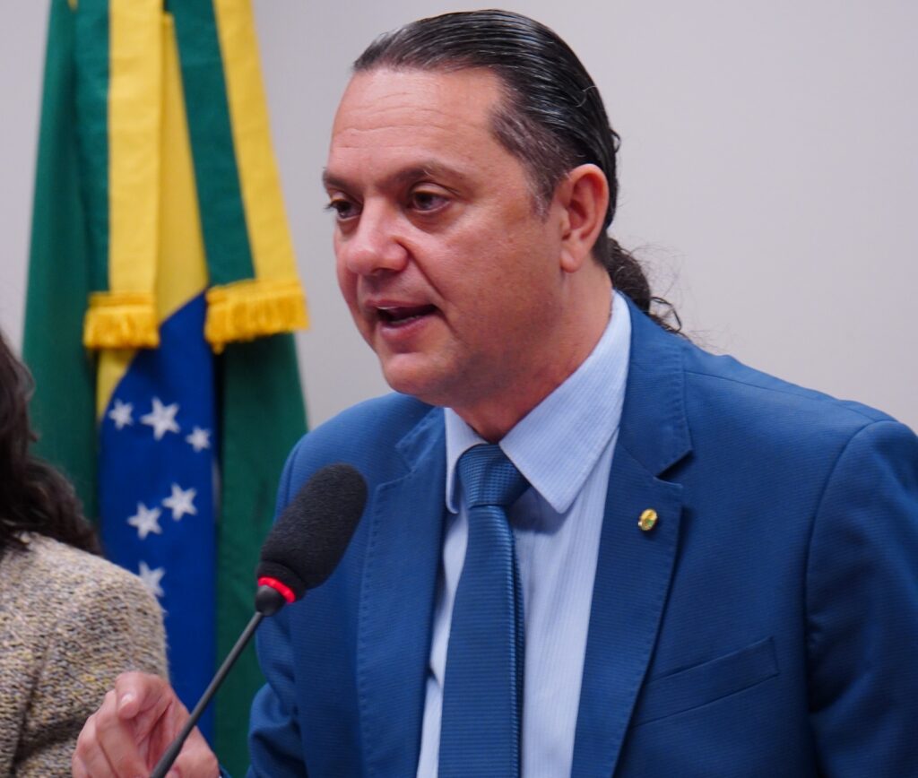 Comissão de Saúde da Câmara aprova Programa Nacional de Vacinação de Pacientes com Câncer