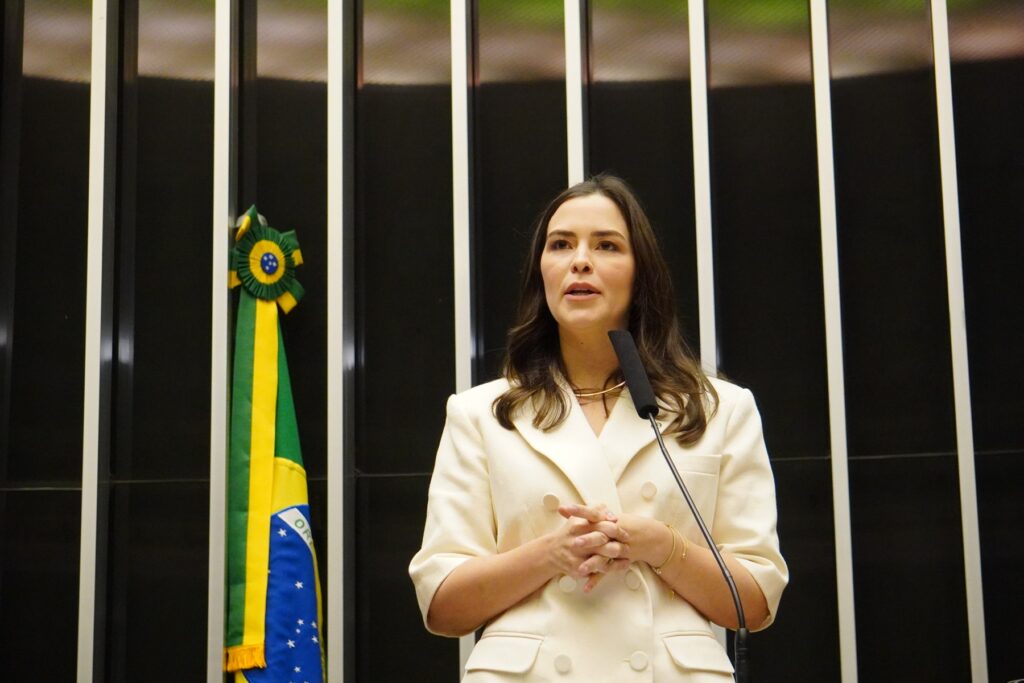 Câmara aprova projeto de Maria Arraes para diminuir a mortalidade materna