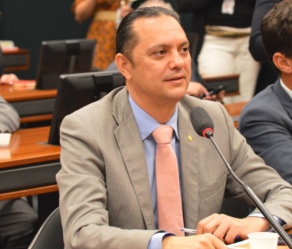 Weliton propõe a criação da Política Nacional de Reabilitação