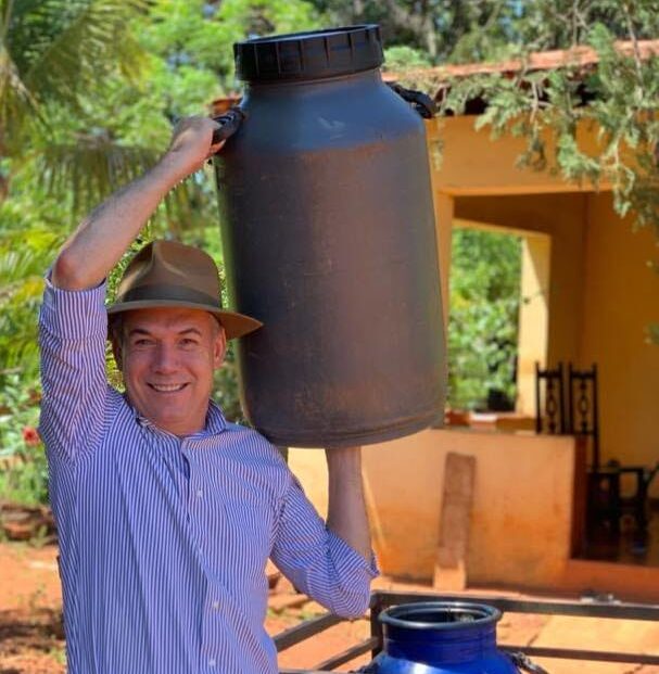 Deputado Zé Silva Apresenta Projeto de Lei para Proteger a Pecuária Leiteira Brasileira da Concorrência Desleal