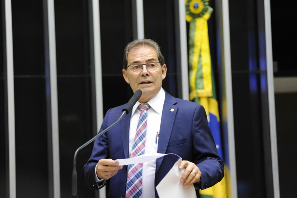 Câmara aprova relatório de Paulinho que regulamenta teletrabalho e altera regras do auxílio alimentação