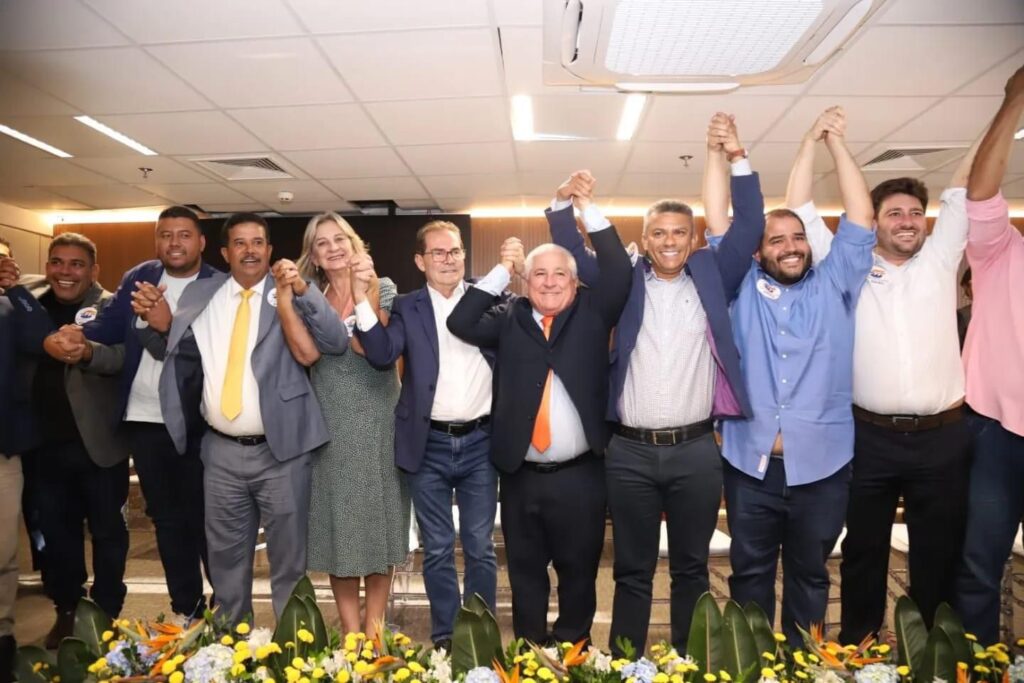 Deputados estaduais se filiam ao Solidariedade em cerimônia que formaliza a nova presidência do partido em Goiás